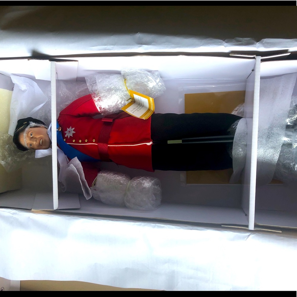 NIB Prince William Ashton-Drake # porcelain doll